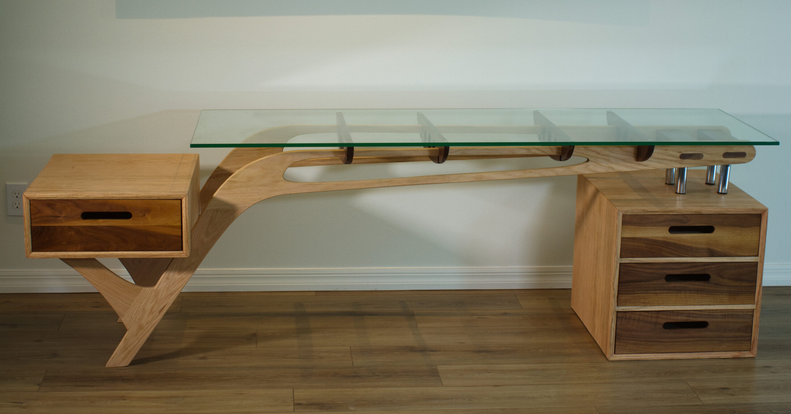 Maker Spotlight: Noel’s First Desk Build